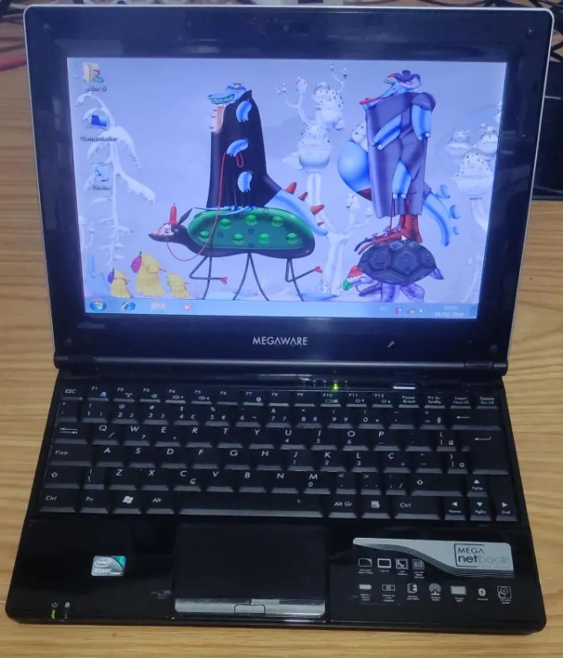 Mini notebook Marca Megaware, Processador Intel Atom N450 1.66ghz (ref 17)