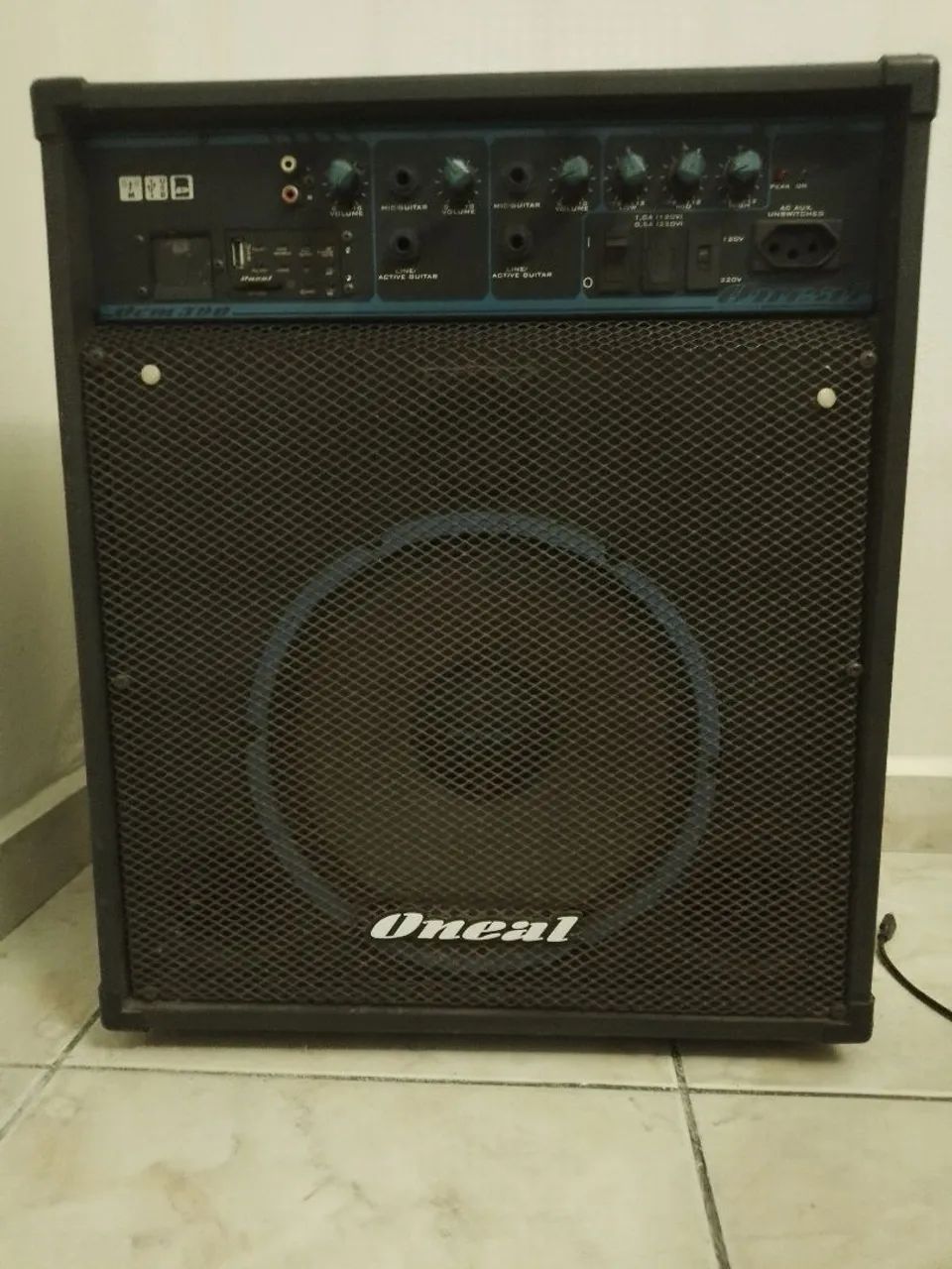 Caixa de som amplificada Oneiil 390