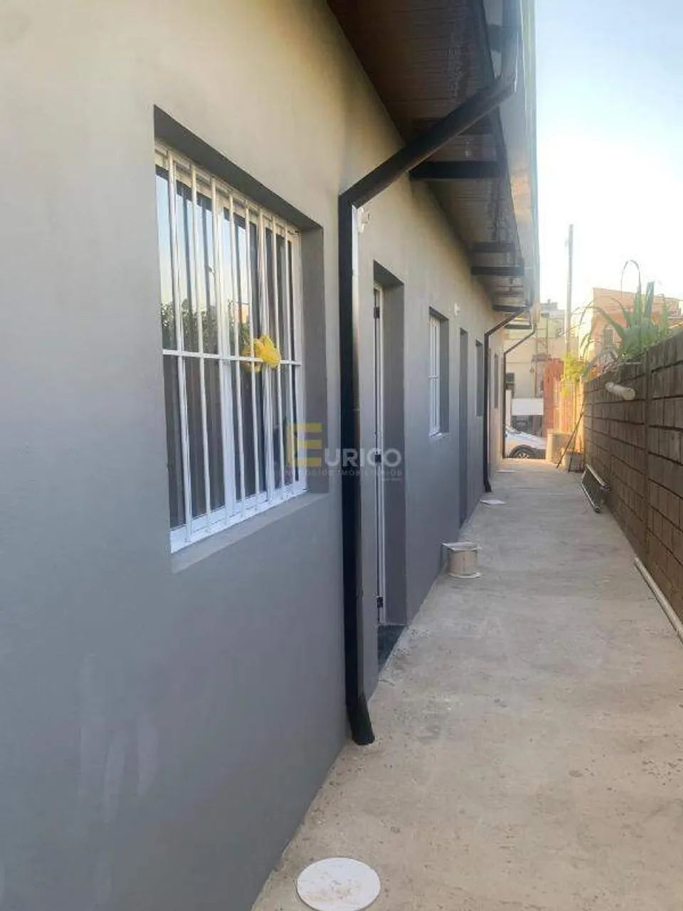 LINDA KITNET RECÉM CONSTRUÍDA, MUITO BEM ACABADA E COM VAGA DE GARAGEM - Foto 2