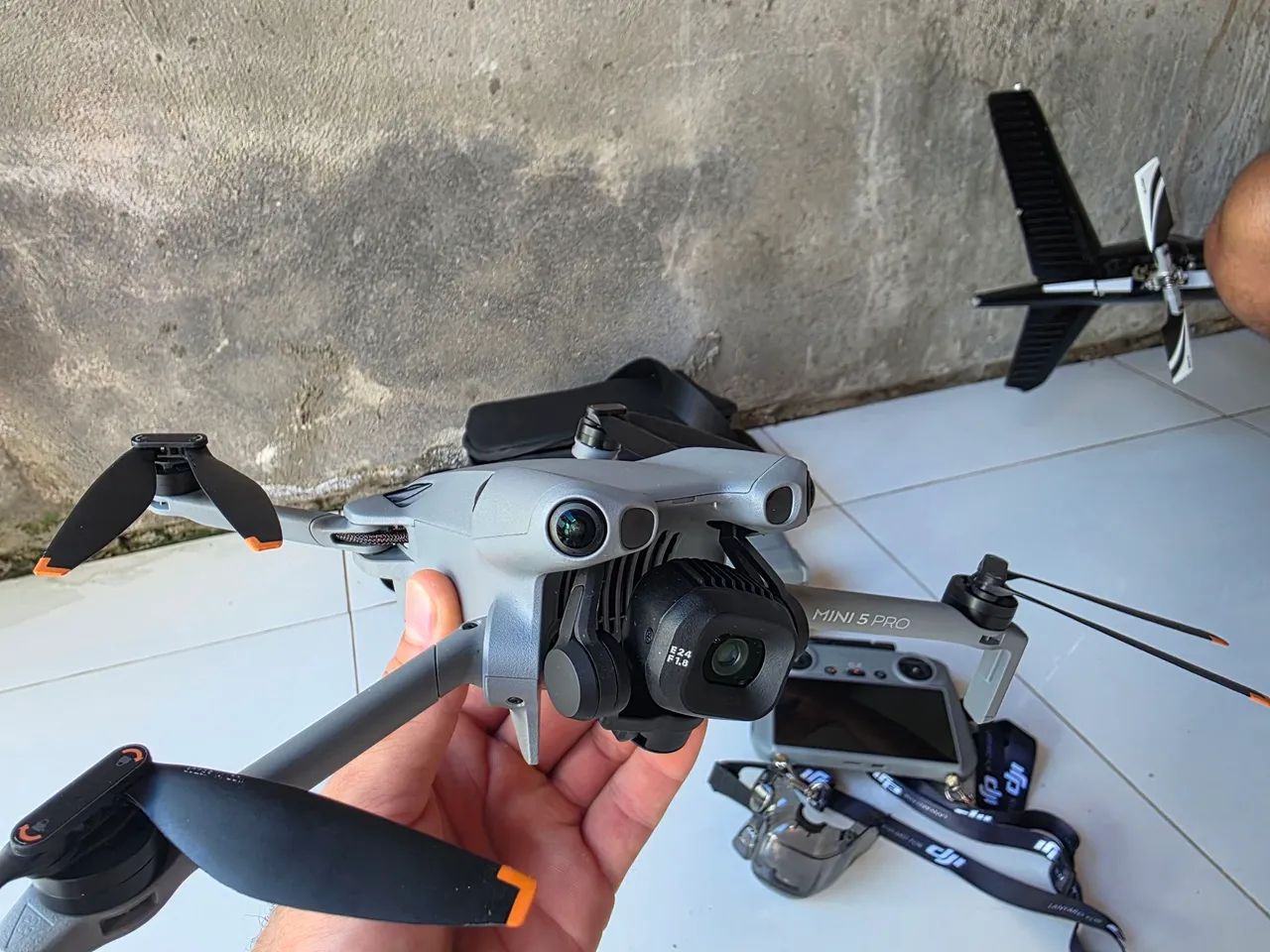 Dji mini 5 pro completo com apenas 5 meses de uso - Foto 3