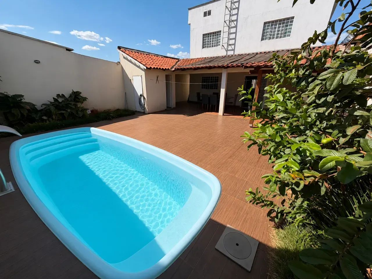 Sobrado 4 suítes, área gourmet e piscina aquecida - Foto 2