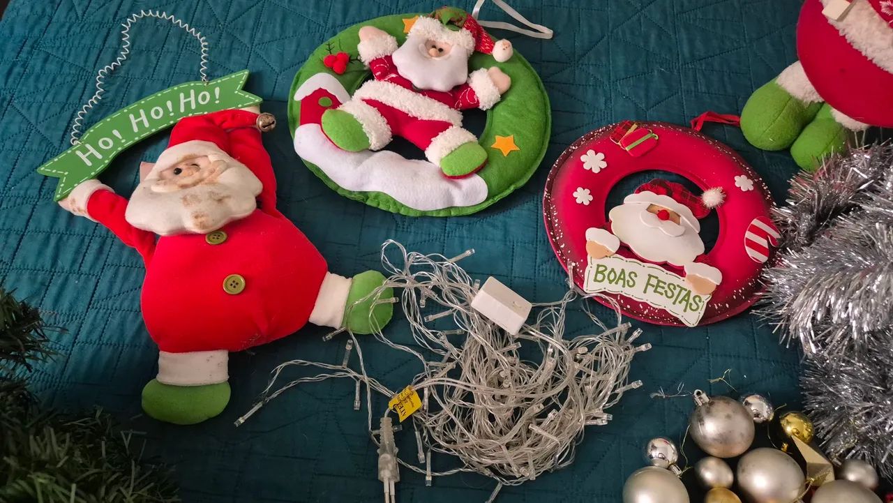 Árvore e enfeites de Natal. - Foto 2