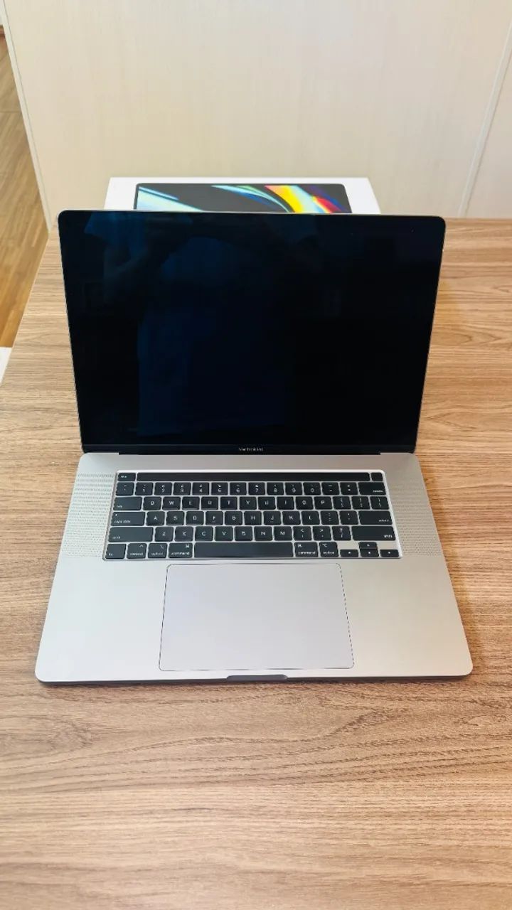 Apple MacBook Pro 16