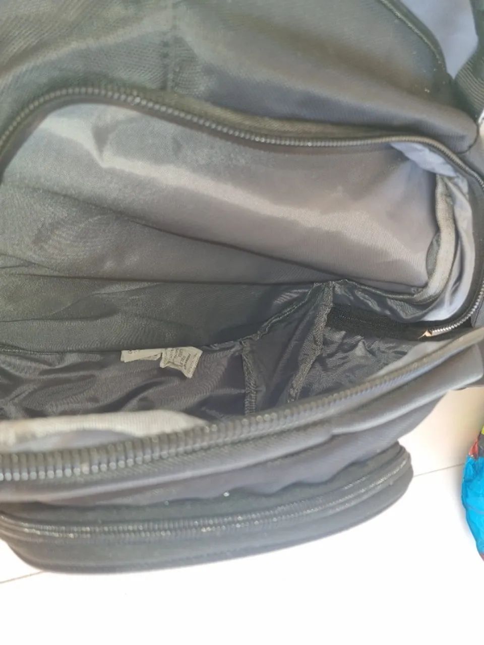 Mochila Executiva Notebook Reforçada Saída Cabo USB - Foto 4