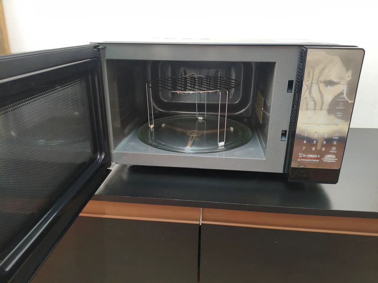 Microondas 30 litros com grill