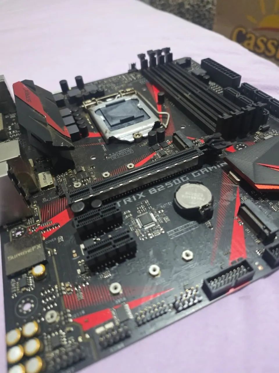 Placa mãe ROG STRIX B250G GAMING Usada