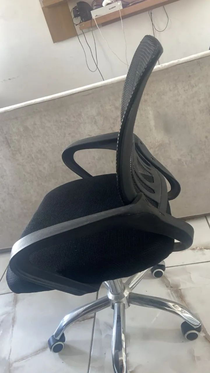 Cadeira Para Trabalho - SEMI NOVA - Foto 3