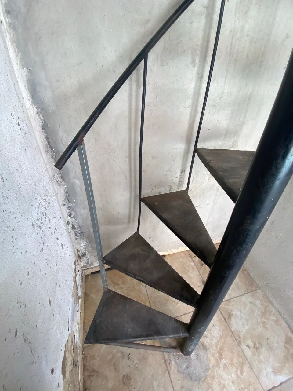 ESCADA CARACOL - Foto 4