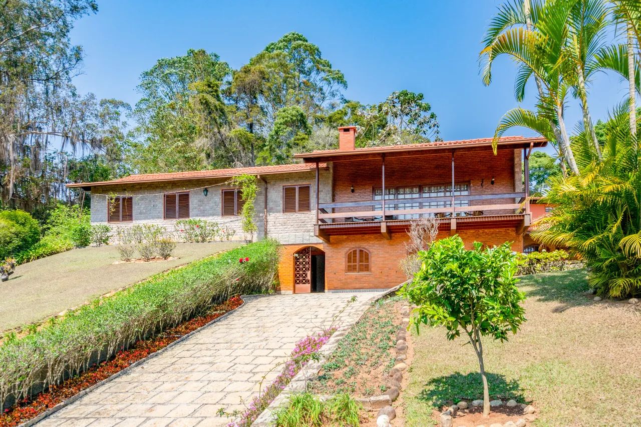 Casa com 5 quartos em Quebra Frascos, Teresópolis.