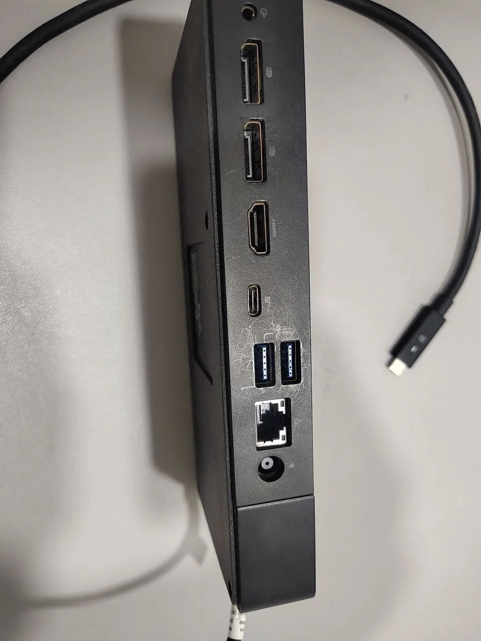 Doca Dell para dois monitores e notebook - Foto 4