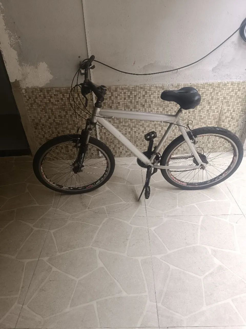 Bicicleta de alumínio aro 26