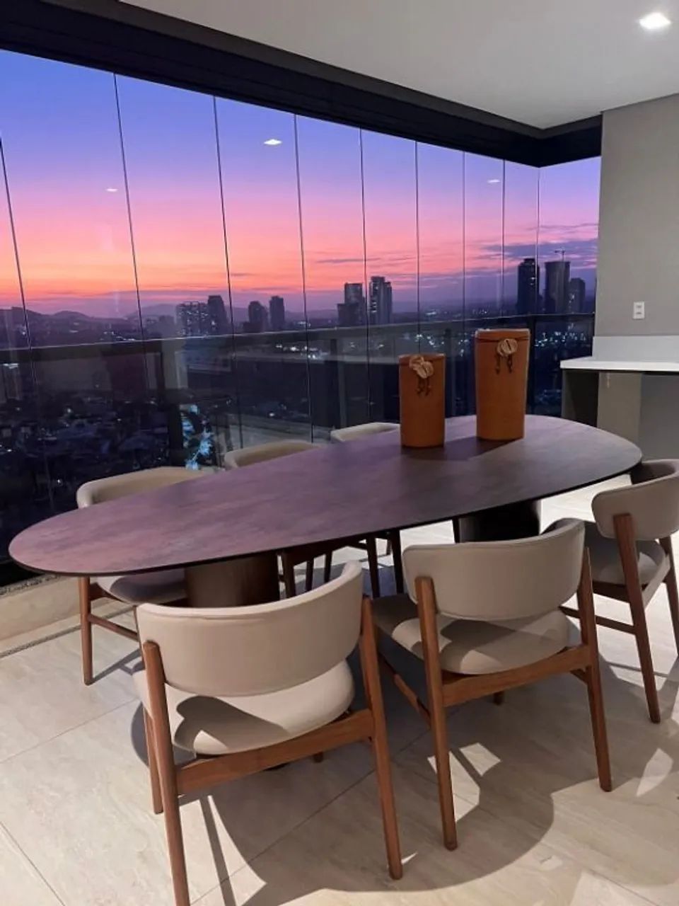 Apartamento 344m² com 4 suítes para locação em Alphaville Centro