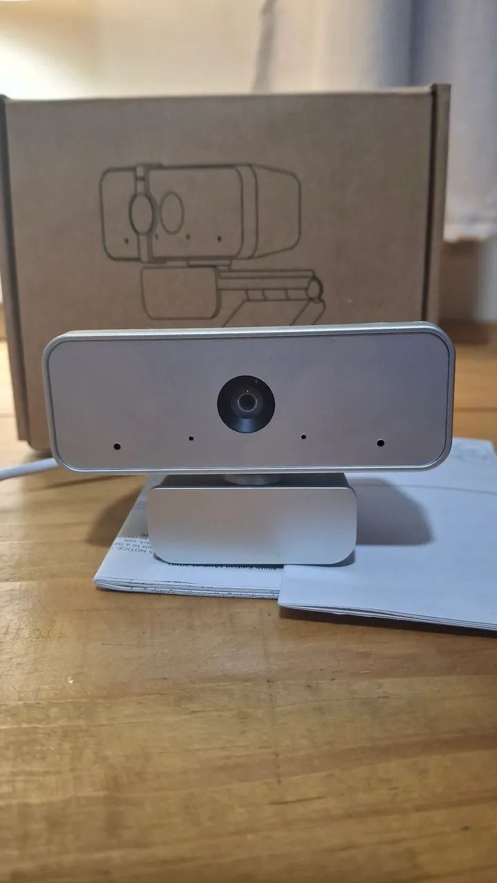 Lenovo 300 FHD Webcam Lenovo Essential FHD Webcam