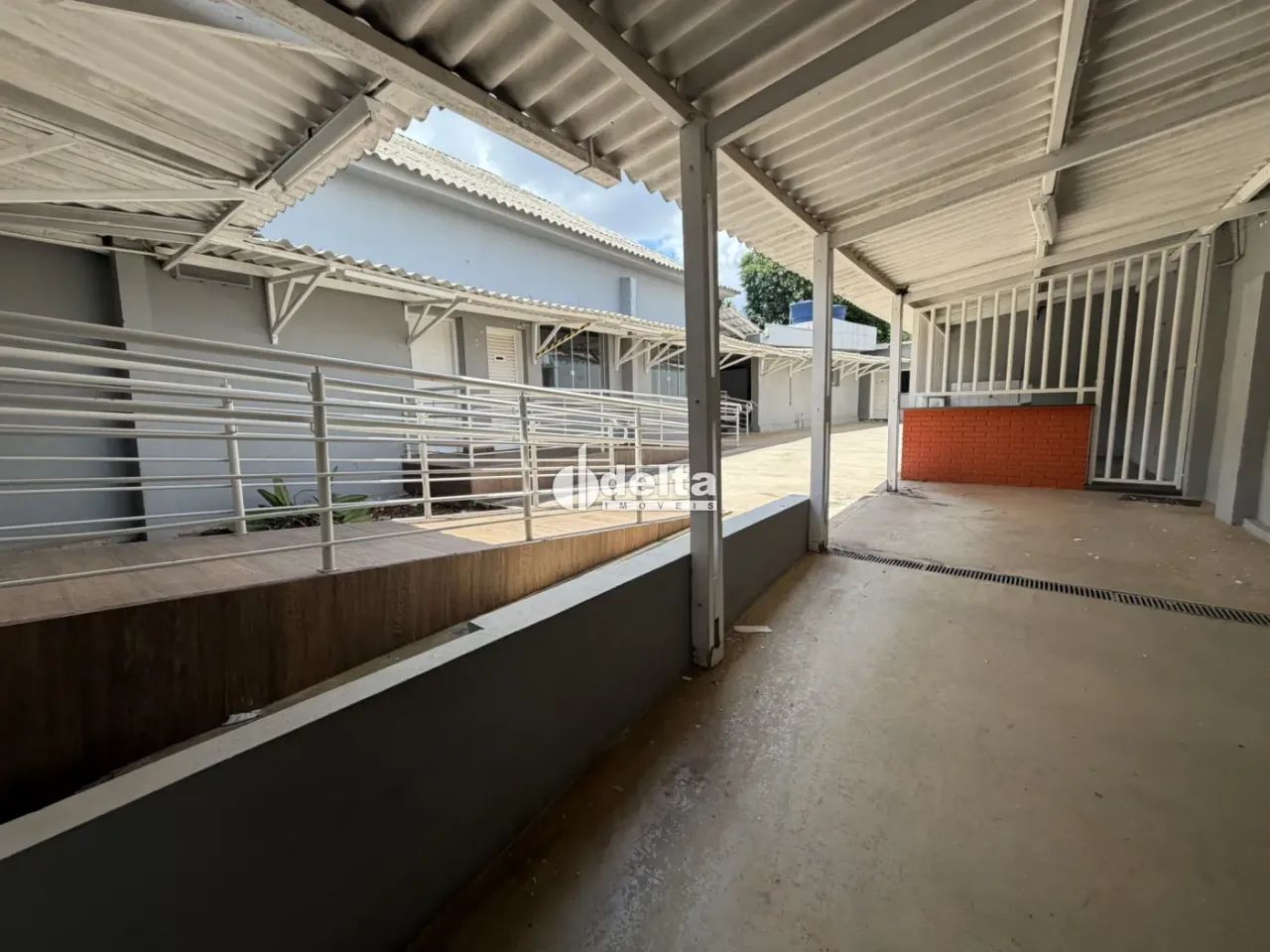 Loja comercial disponível para locação e venda no bairro Centro em Uberlândia-MG 2