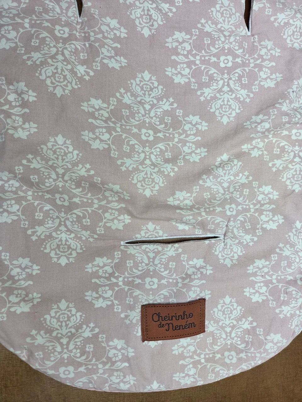 Capa carrinho estampado rosê, 100% algodão. Com enchimento macio em poliéster. - Foto 2