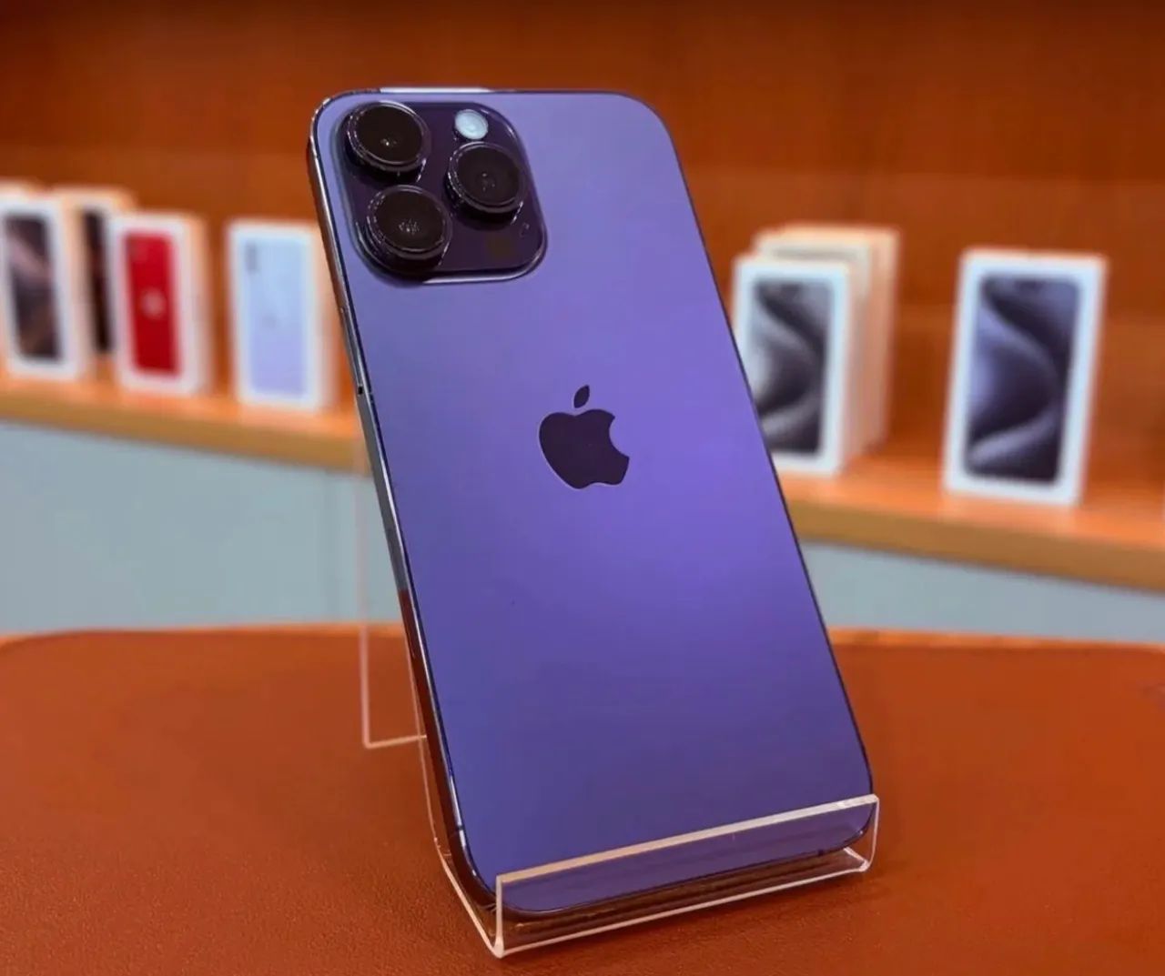 iPhone 14 ProMax 256GB roxo profundo, bateria 77% - Celulares e