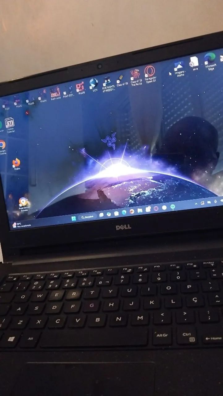 Notebook Dell com placa de vídeo, roda jogos!! - Foto 3