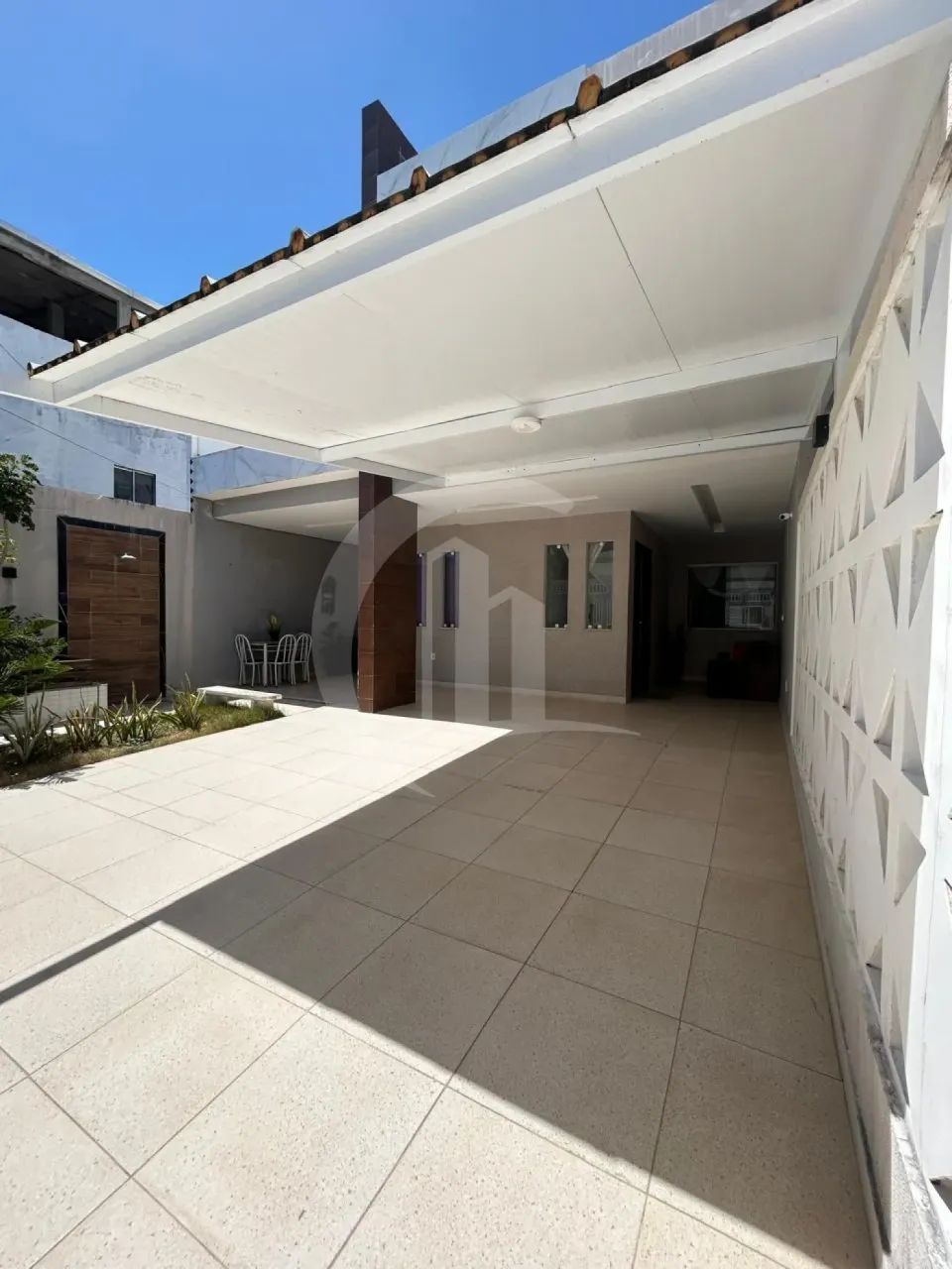 Casa à venda no bairro Aruana - Foto 2