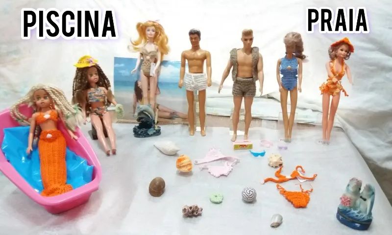 roupas para boneca barbie e susi cenário