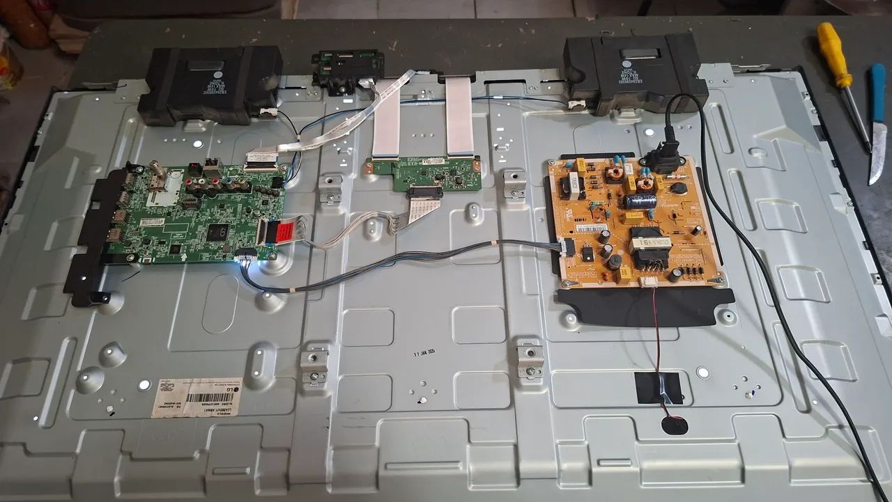 Smart tv 43 lg, para retirada de peças. - Foto 4