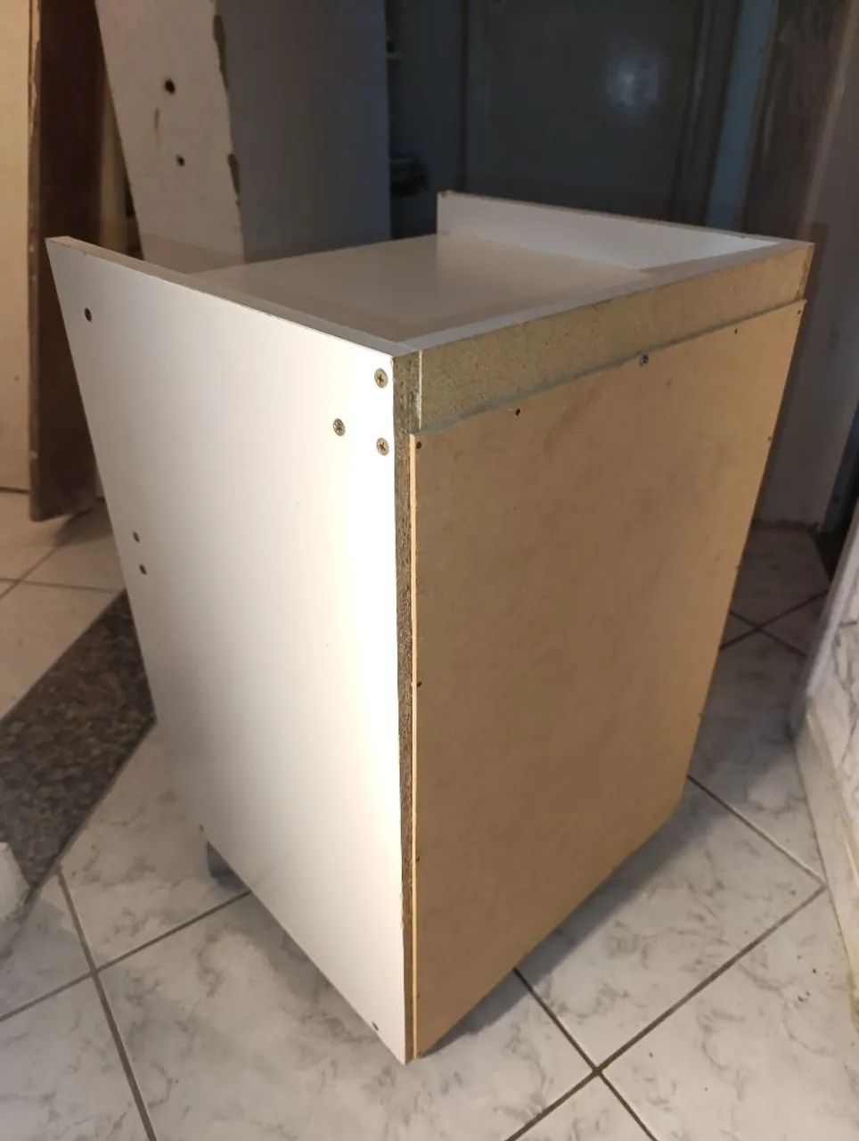 Armário de cabeceira novinho65570225006338124