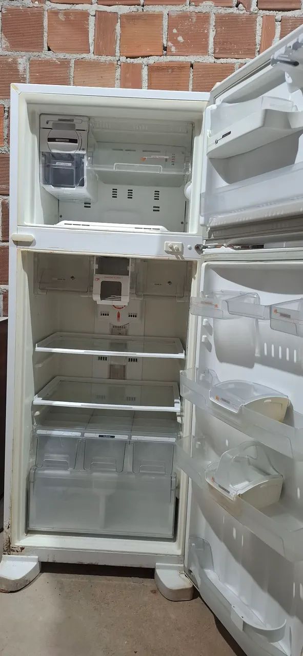 Vendo Geladeira Brastemp