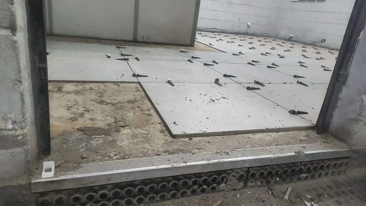 Preciso de pedreiro sem vício.  - Foto 2