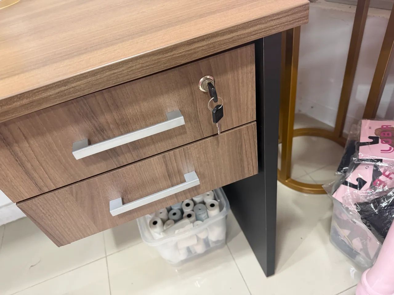 Conjunto mesa e cadeira para escritório  - Foto 4