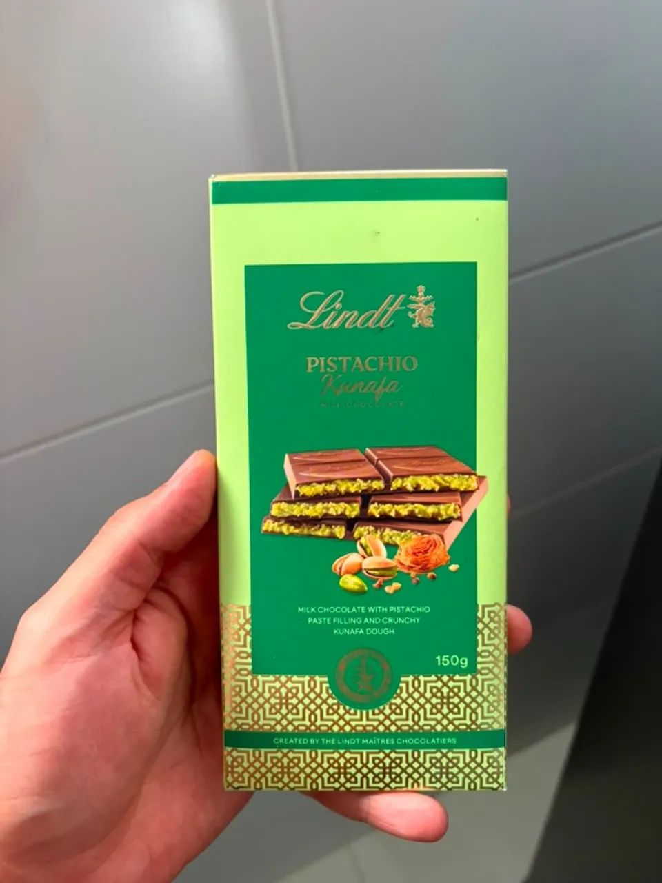CHOCOLATE SUÍÇO LINDT PISTACHE