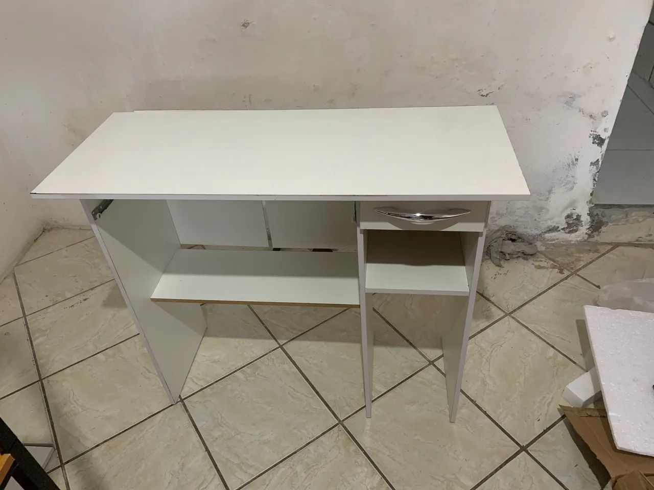 Escrivaninha/Mesa para pc - Foto 2