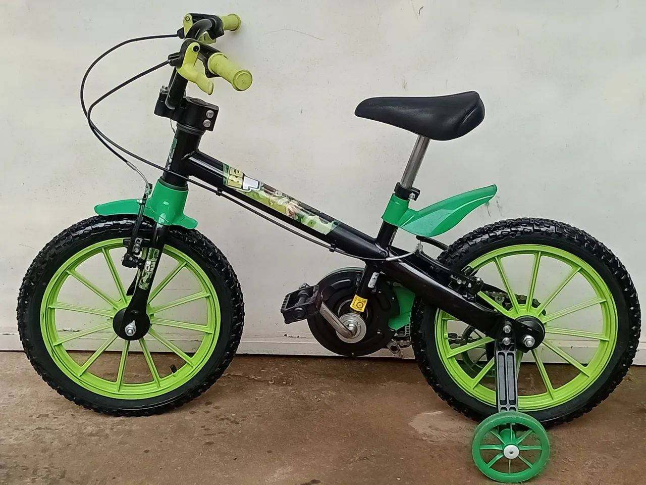 Bicicleta infantil aro 16 - Foto 4