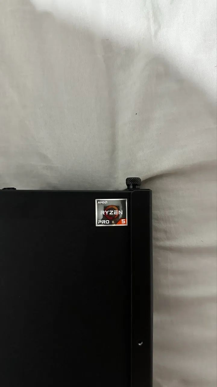 Vendo Mini PC Lenovo ThinkCentre Ryzen 5 Pro 5655GE - Foto 2