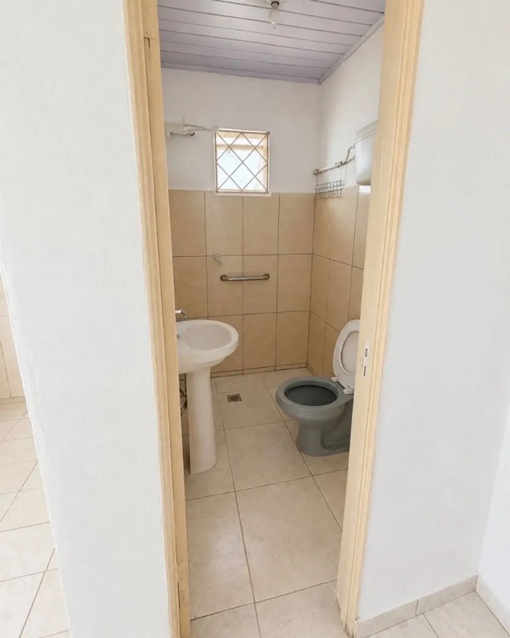Casa 3 quartos - garagem só para moto - Foto 4