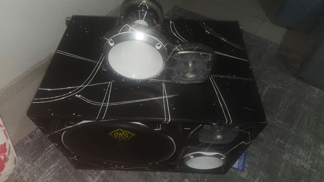 SOM AUTOMOTIVO JBL TOP