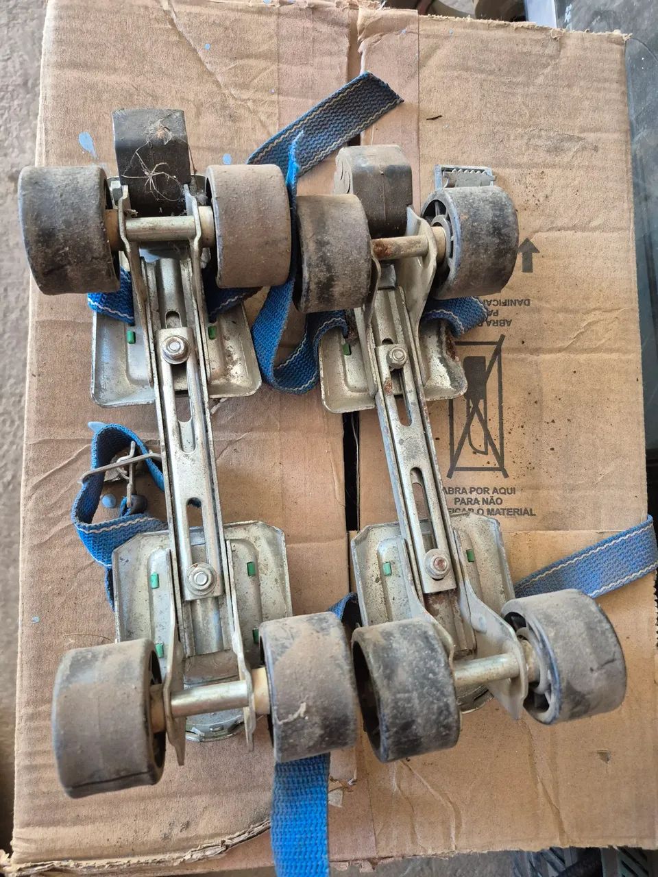 Vendo para de patins dos anos 70 - Foto 3