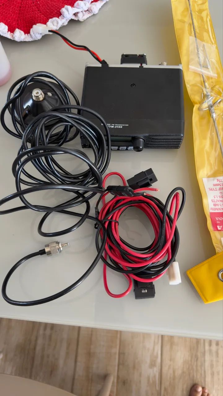 Vendo Rádio VHF modelo Yaesu FTM 3100 - Equipamentos Para Comércio