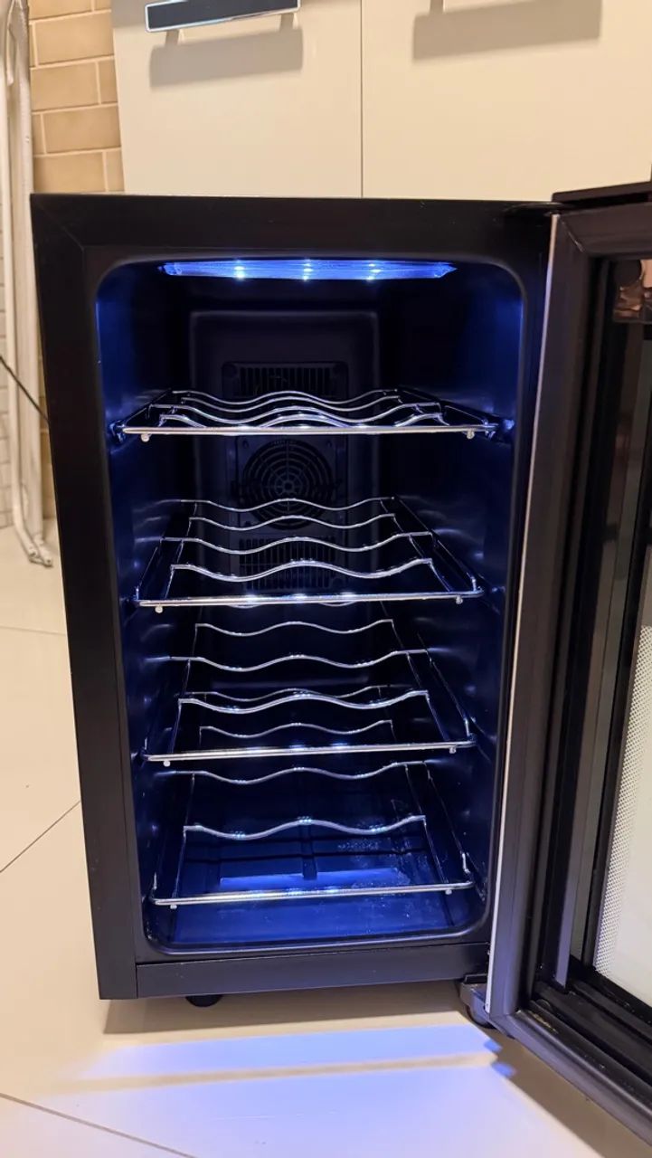 Adega para 8 vinhos Eletrolux  - Foto 2