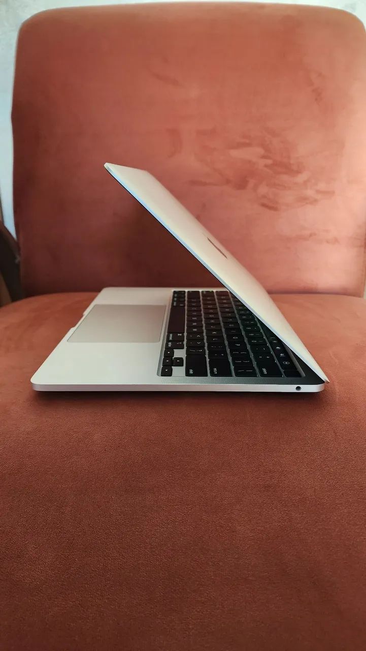MacBook Pro M1 16gb 256SSD 2020 - Foto 2