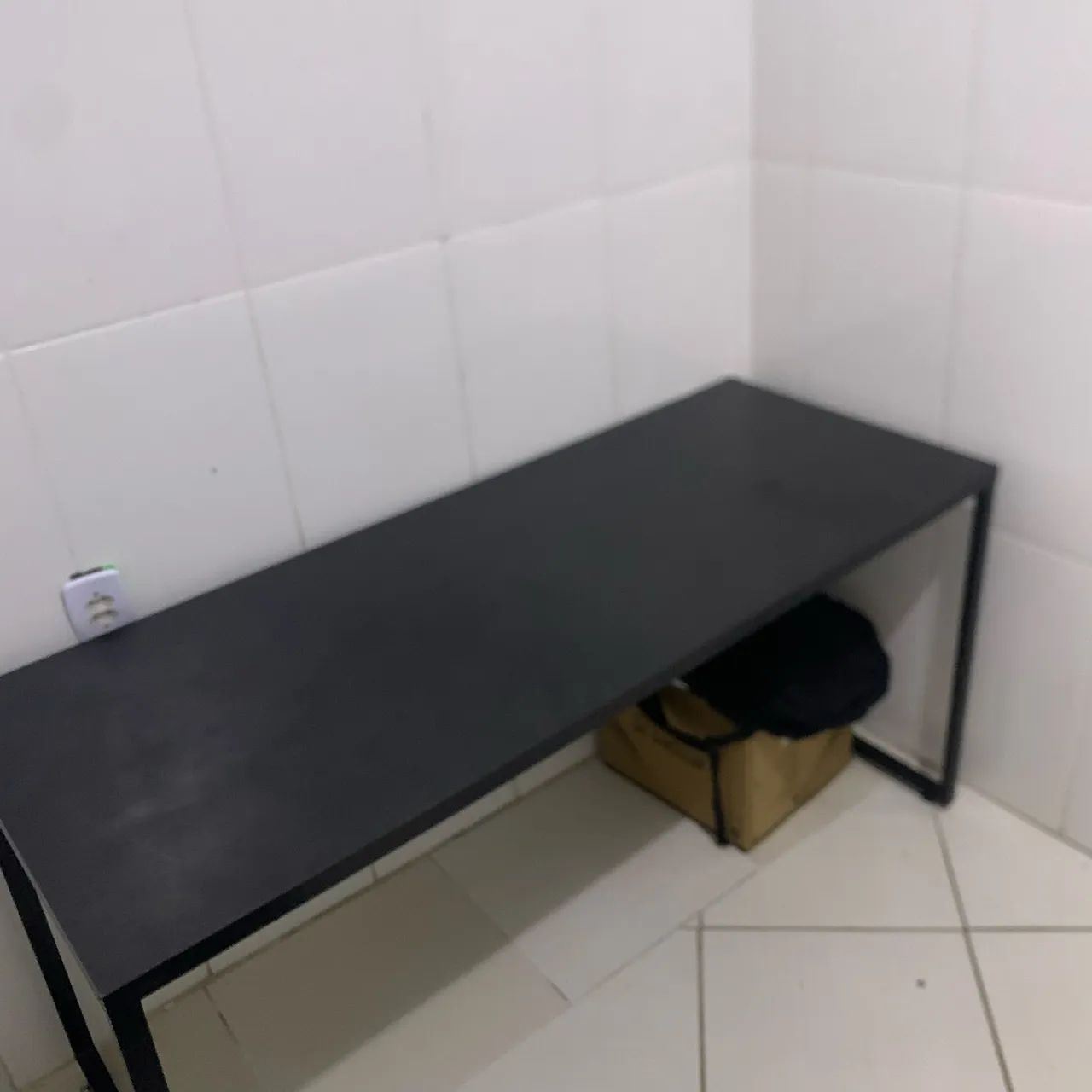Mesa Escrivaninha Preta - Semi Nova - Estilo Industrial - Foto 2
