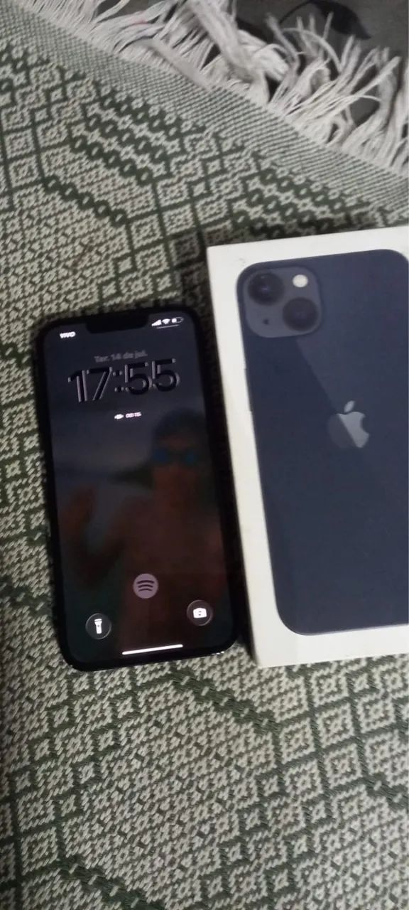 iPhone 13 