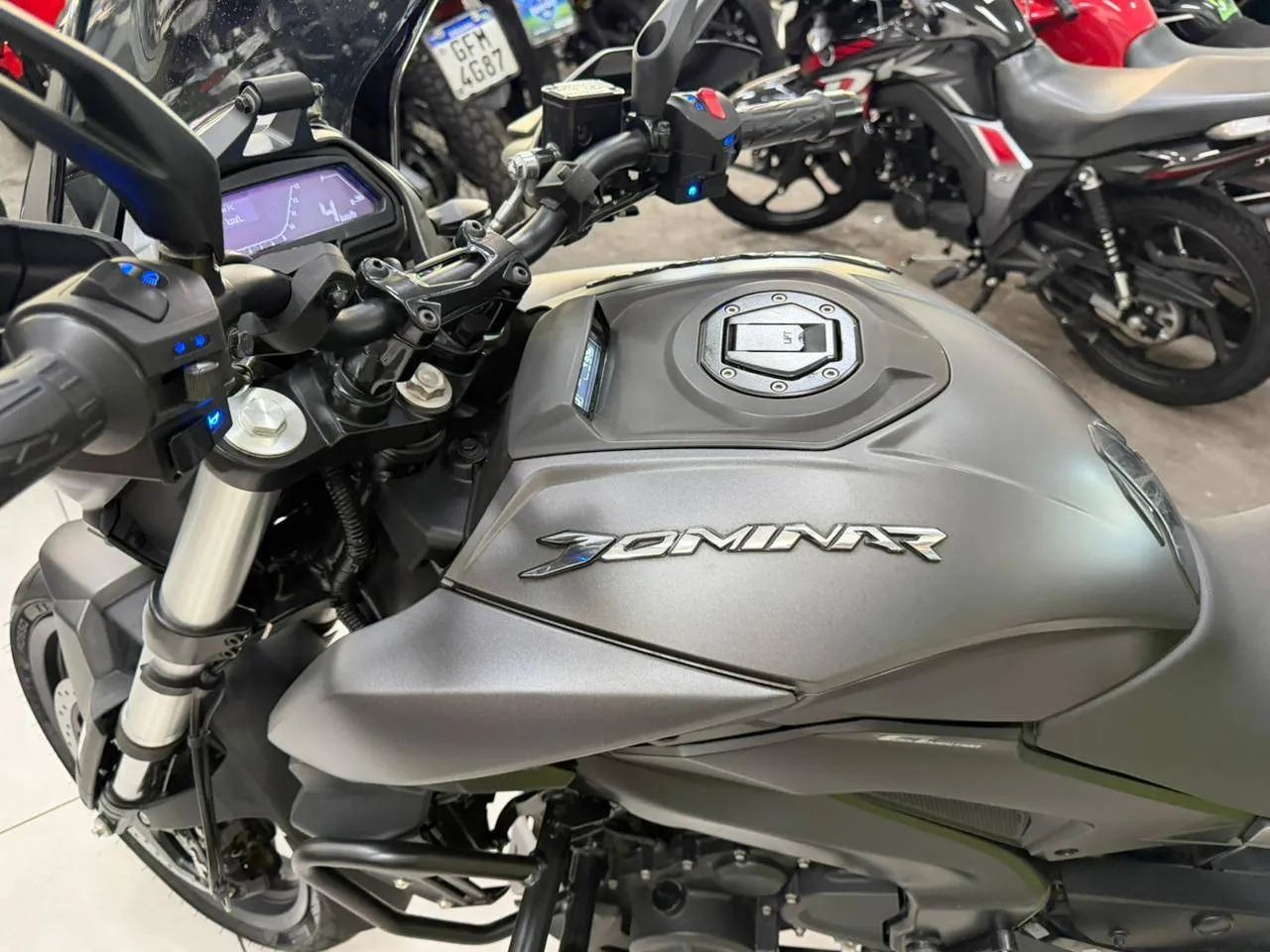 BAJAJ DOMINAR 400 - Foto 5
