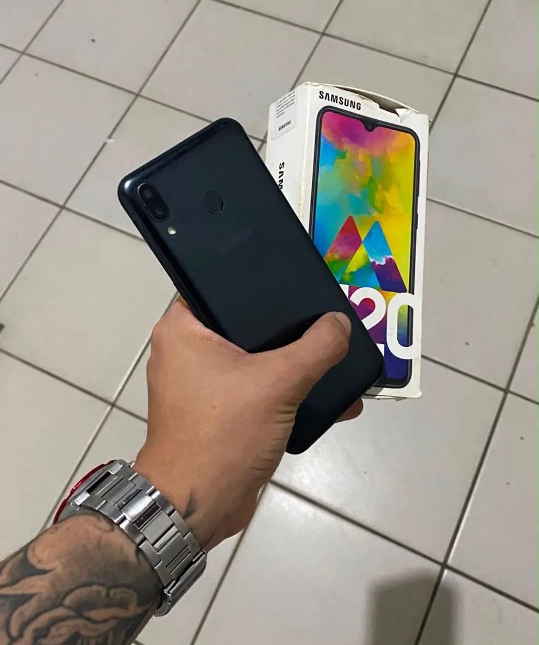 Samsung M20 - Foto 2