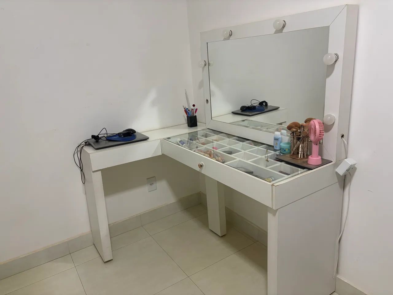 Dressing Table469173564458280963
