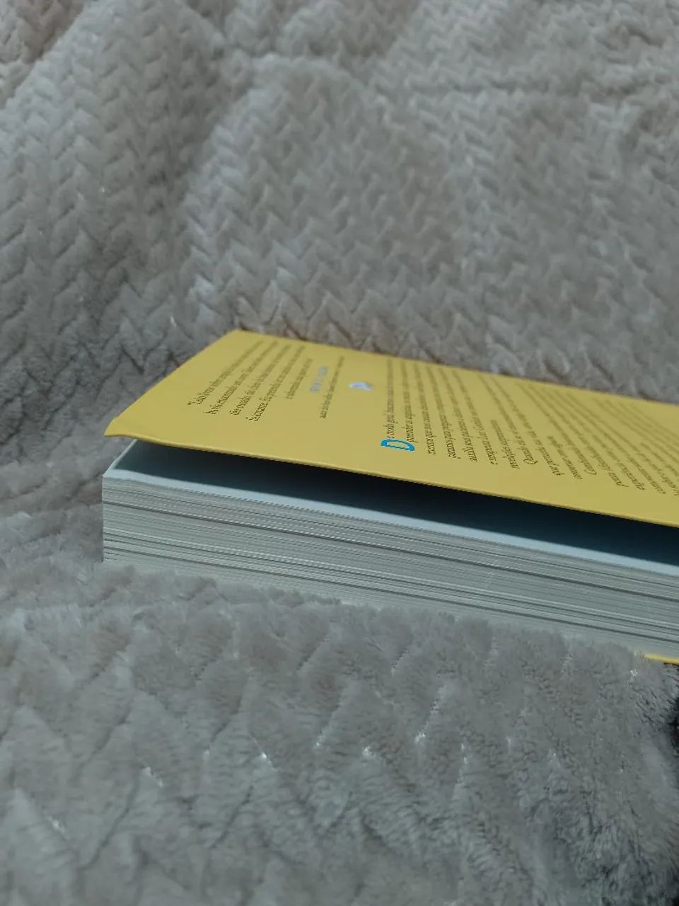 Livro Talvez você deva conversar com alguém  - Foto 4
