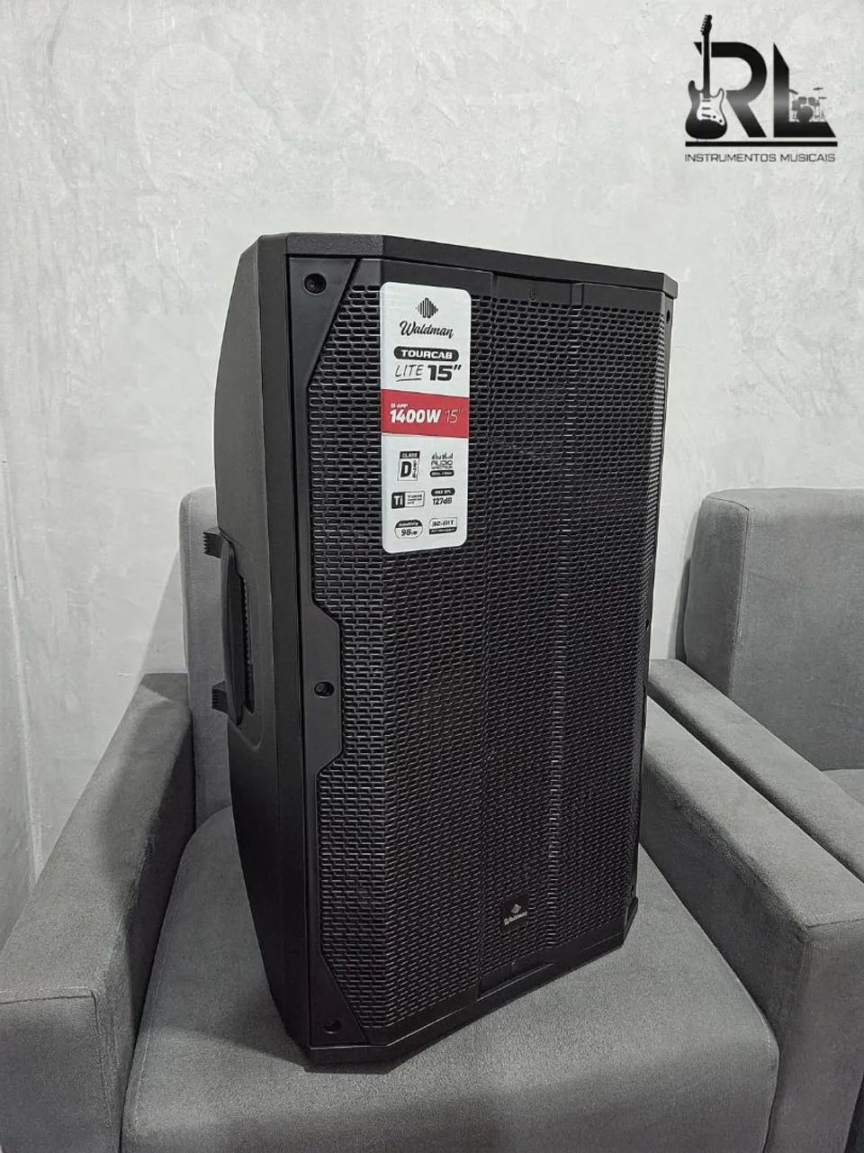 Caixa ativa Waldman Tourcab Lite 15