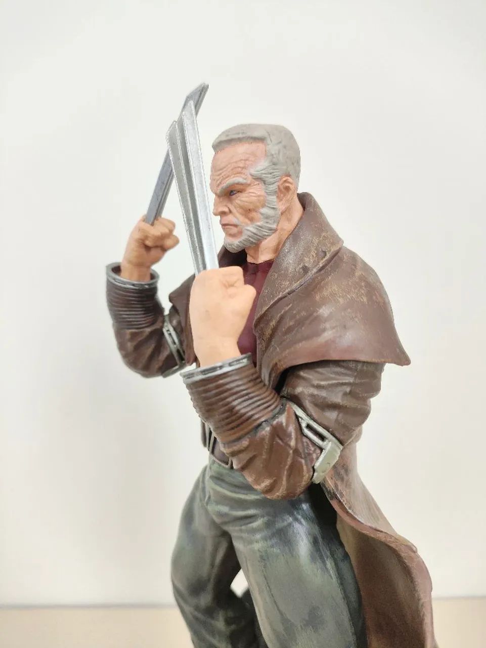Old Man Logan Wolverine Marvel Gallery Statue  - Foto 5