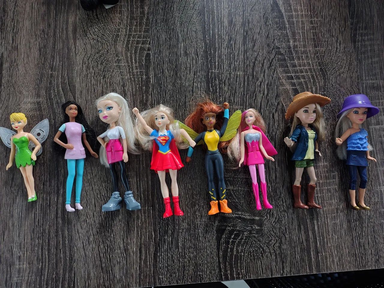 Kit de bonequinhas com 8 unidades 