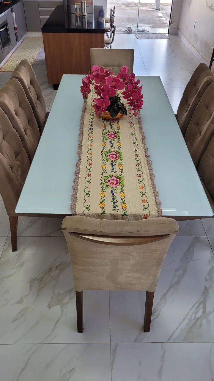 Mesa de 8 lugares com tampo em vidro - Foto 2