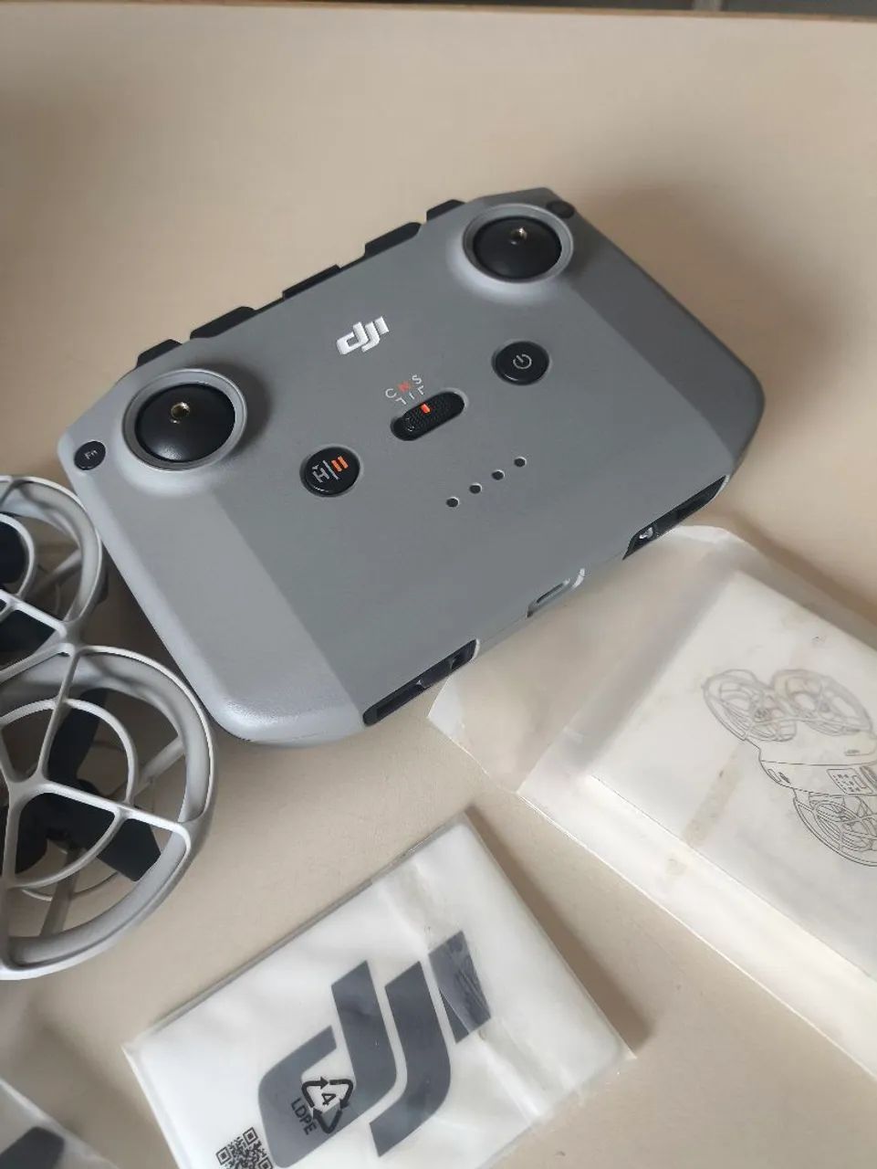 Drone DJI Neo Combo Fly More  - Foto 5