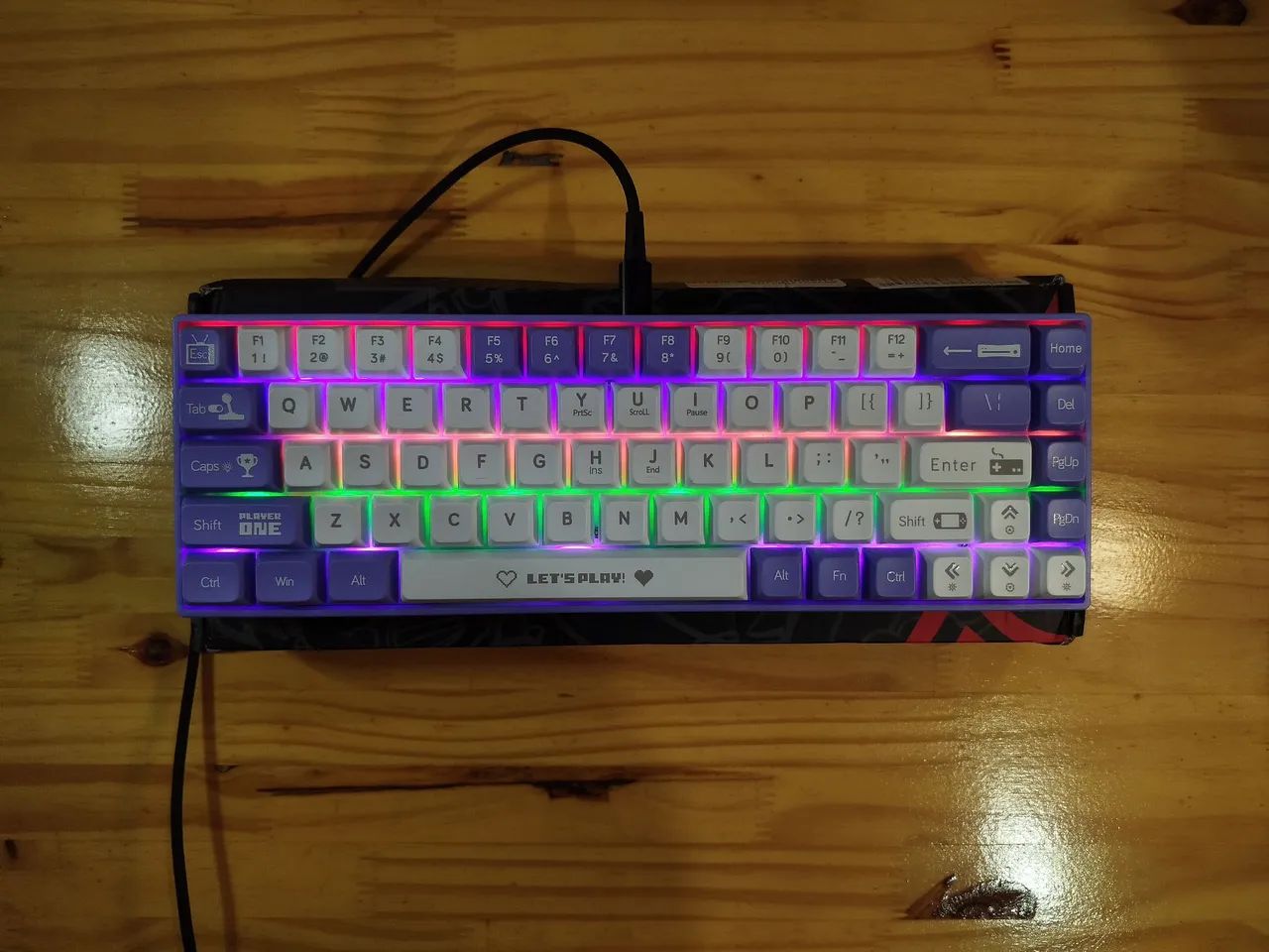 Teclado Mecânico Ajazz AK680 - 65% - Switch Red - Hot Swap
